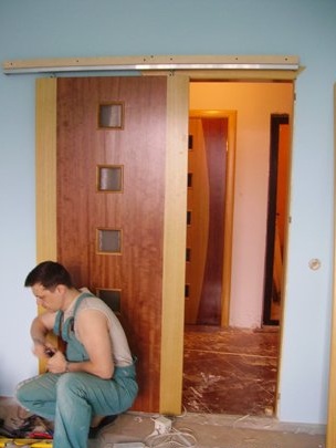 Noções básicas de instalação de portas interiores - como escolher, instalar e pintar?