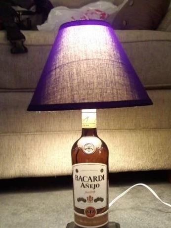 Membuat lampu anggaran keluar dari botol