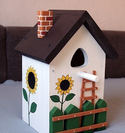 DIY birdhouse
