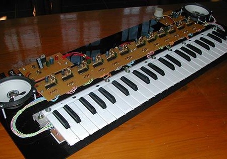 Pag-upgrade ng Do-it-yourself synthesizer