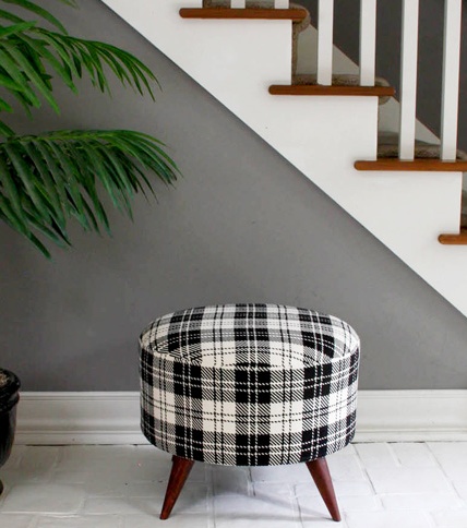Polstrovaná stolička na dřevěném rámu - odolná a krásná