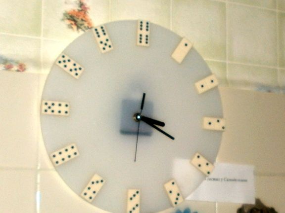 Relógio de dominó original faça você mesmo