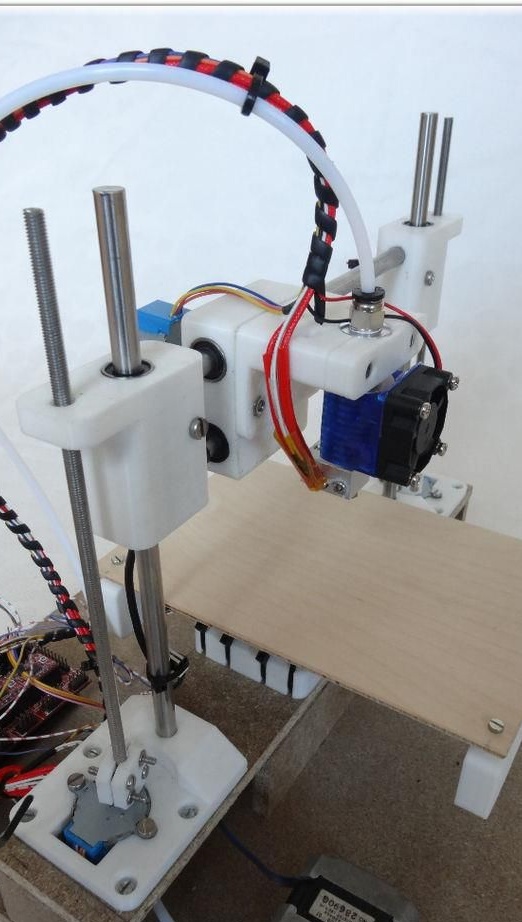 Kako napraviti Arduino jeftin 3D pisač