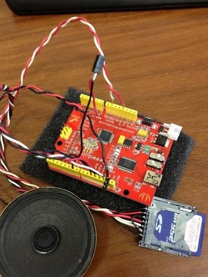 Hvordan bygge en enkel spiller fra Arduino og en SD-leser