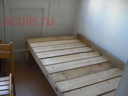 Rozkladacia posteľ pre balkón