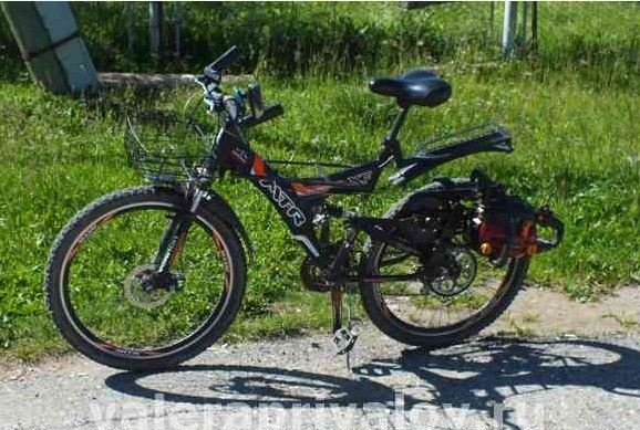 Bicykel s motorom s motorovou pílou