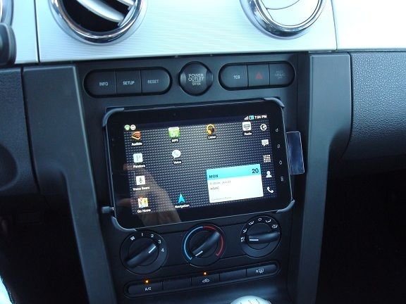 Installing the tablet in place of the standard audio system