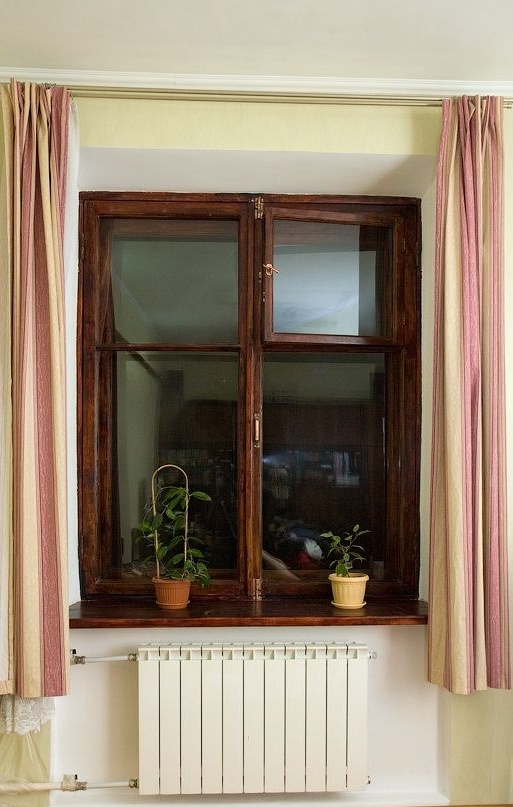 Nuova vita di vecchie finestre - restauro di cornici di legno
