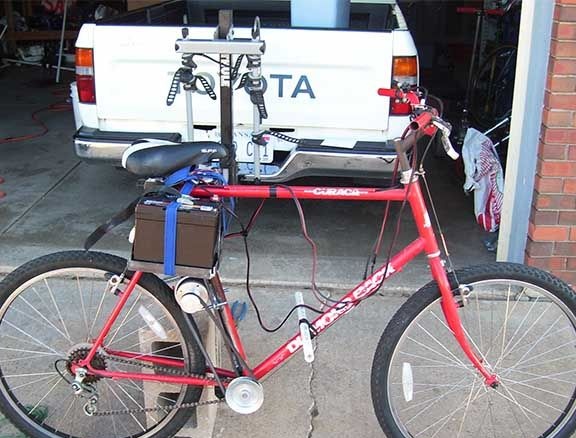 Instalación de un motor eléctrico en una bicicleta (precio de emisión $ 100)