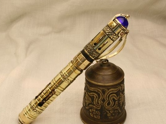 Długopis zrób to sam z miniaturowym reflektorem