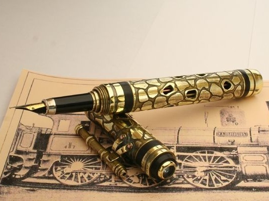 DIY steampunk fountain pen