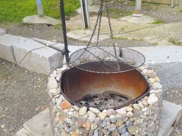 Do-it-yourself gabion grill