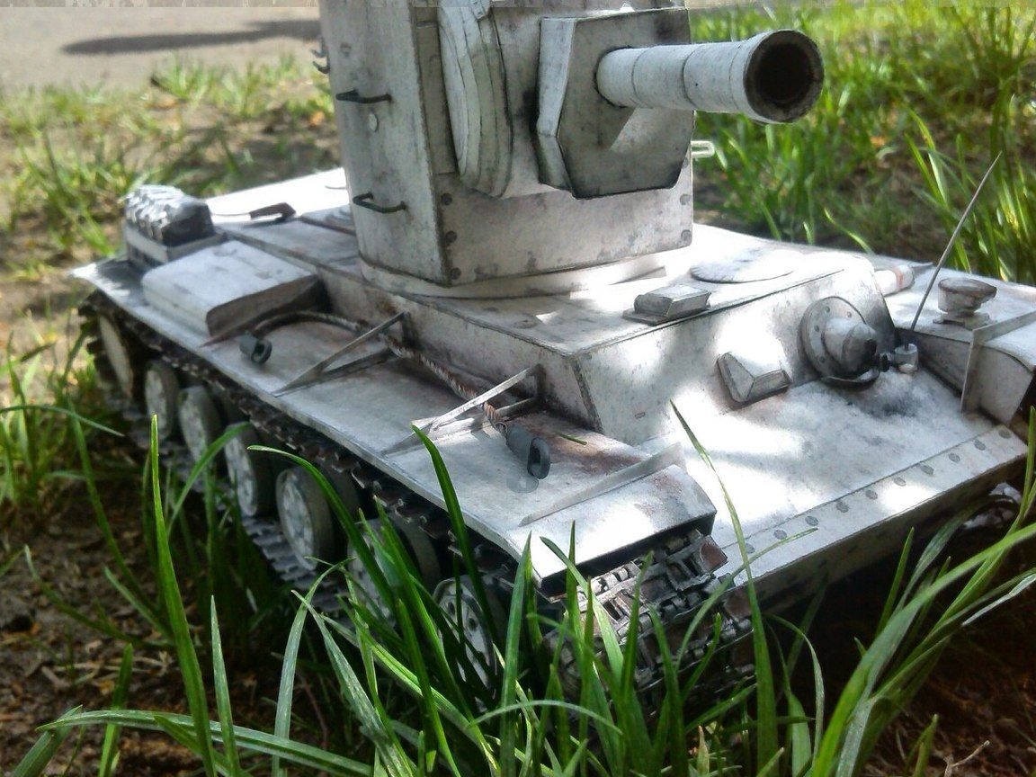 Modelo KV-2 tanque escala 1:25