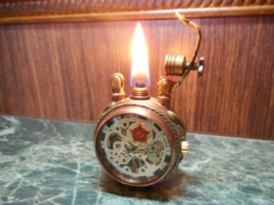 Kommunistisk Time Lighter Watch