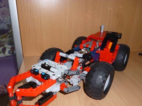Ťažný nakladač od Lego Technic a Arduino