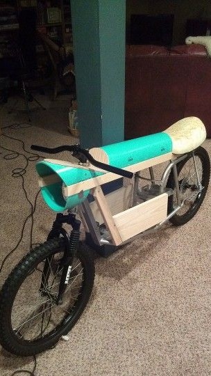 Assembling an electric motorcycle
