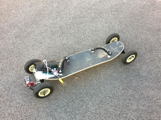Electric skateboard