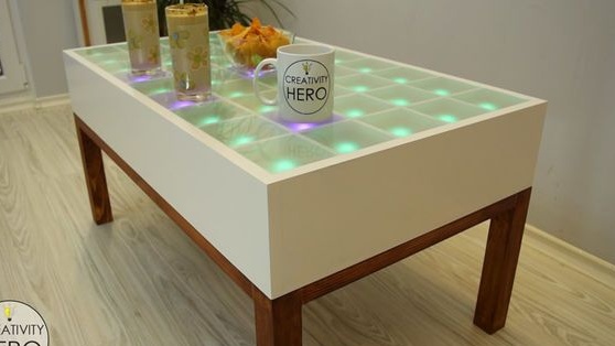 Interaktīvs kafijas galdiņš