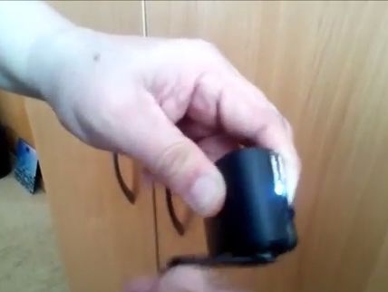 Фенерче от китайско ръчно USB зарядно