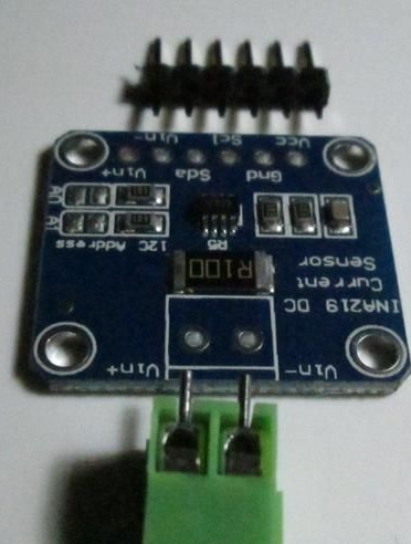 Board with INA219 chip for measuring I and U with I2C communication bus