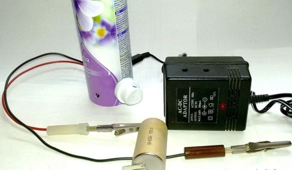 Caricabatterie per batteria NiMH