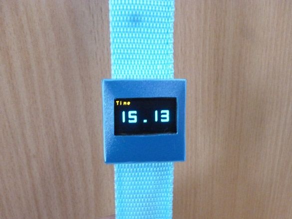 Rokas pulkstenis uz Attiny85 ar OLED ekrānu