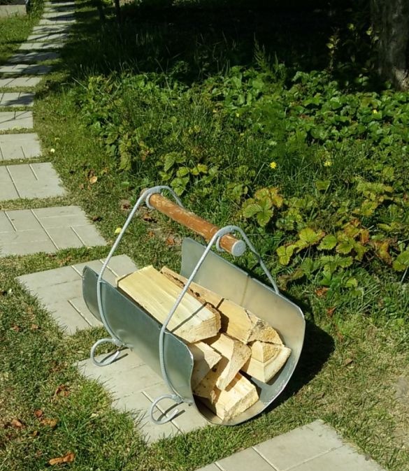 Portable firewood for stove and fireplace