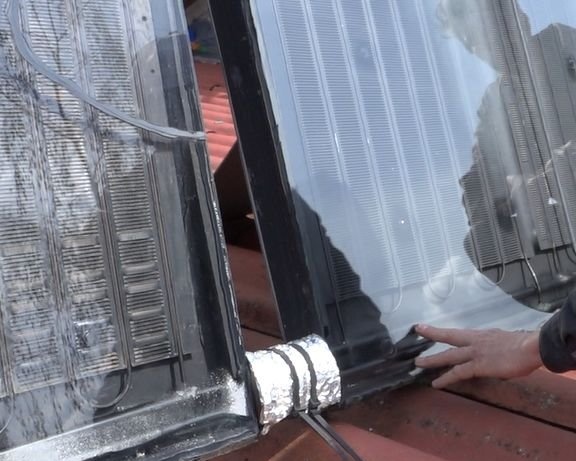 Panel solar térmico de refrigeradores viejos