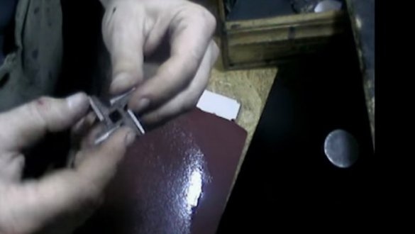 ganivet de carn rectificadora de carn després de processar amb paper gran