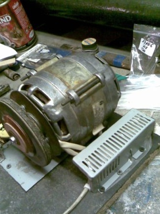 Направете сама заточваща машина на двигателя ABE-071 от старата пералня VYATKA