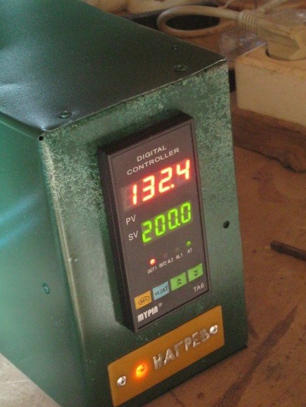 Modernisering af en hjemmelavet miniovn til smeltning - brug af den programmerbare termiske controller Altec-pc410, programmering